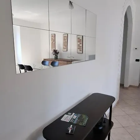 Casarona Apartman Arona